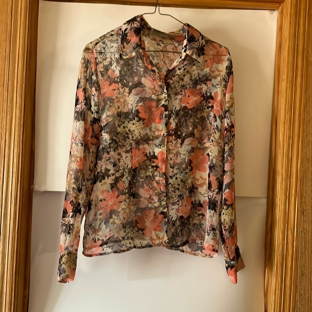 Croft & Barrow Women’s Sheer Black/Pink/Grey Floral Sz M Long Sleeve Blouse EUC